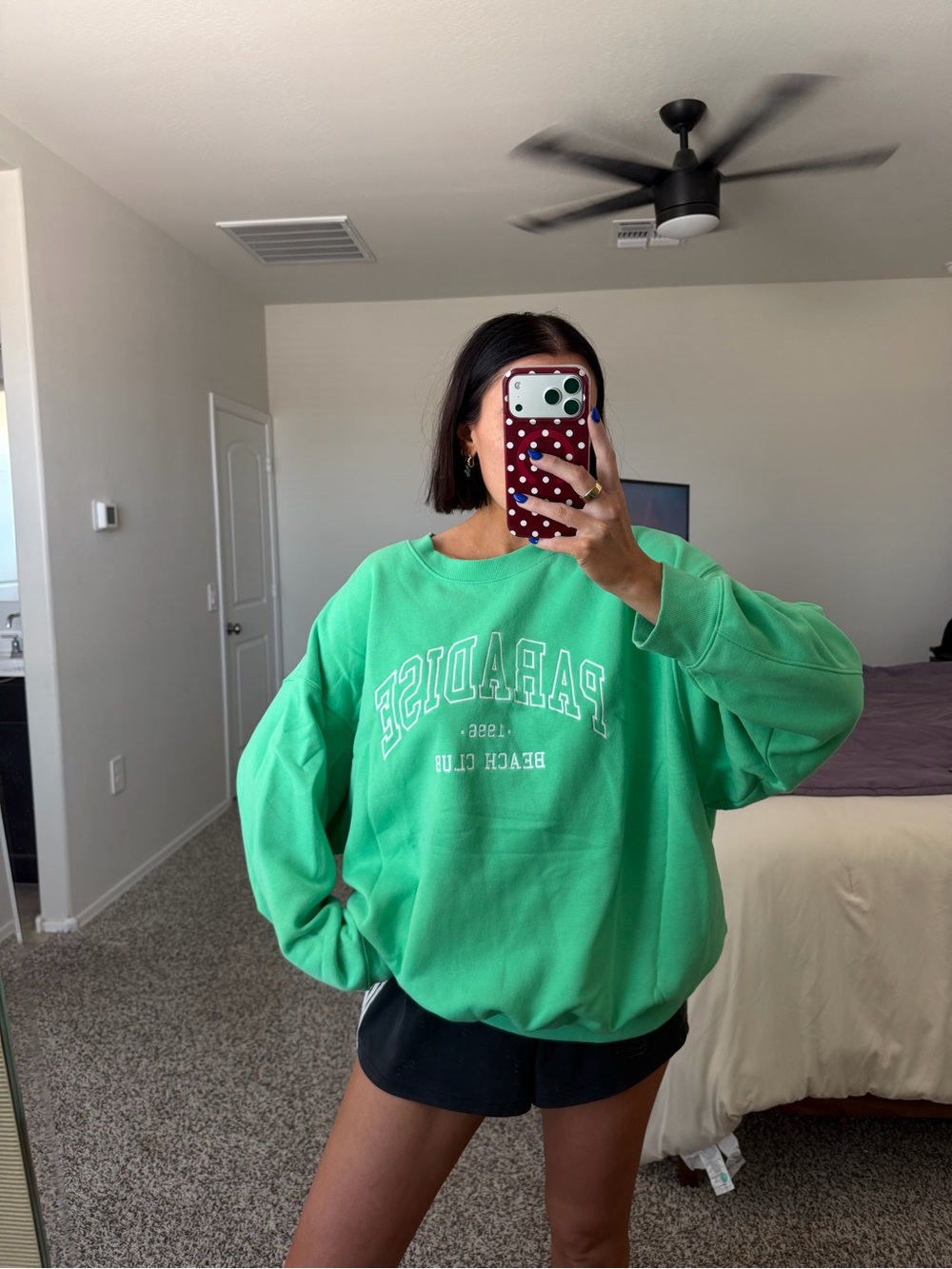 Green crew neck sweatshirt